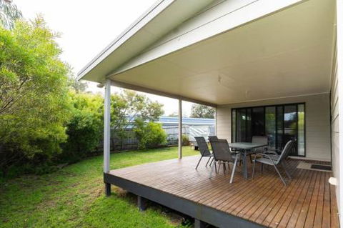34 Ash Avenue Sandy Point - Whitsundays Accommodation 4