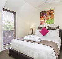 Sydney Harbor Town Houses Longs Ln - Whitsundays Accommodation