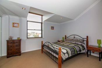 Spacious Apartment With Sea Views - Whitsundays Accommodation 2