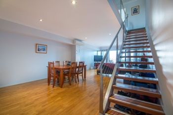 Spacious Apartment With Sea Views - Whitsundays Accommodation 5