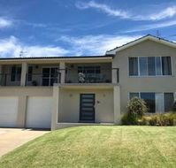Ocean House at Mollymook - Whitsundays Accommodation