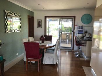 Ocean House At Mollymook - Whitsundays Accommodation 5