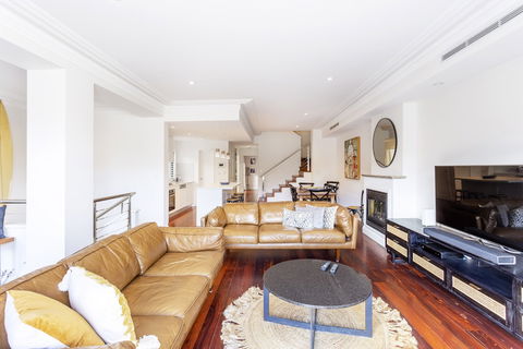 Cottesloe Waters Apartment - Whitsundays Accommodation 5