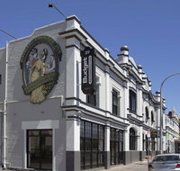 Batman Fawkner Inn - Whitsundays Accommodation