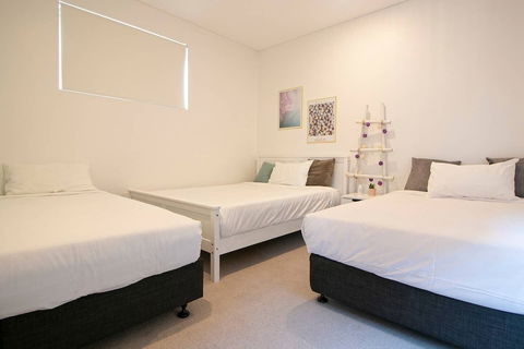 F03-darling Harbour 1 BDR APT - Whitsundays Accommodation 4
