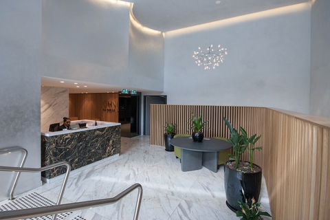 Modern 2 Bedroom Potts Point Apartment - Whitsundays Accommodation 3