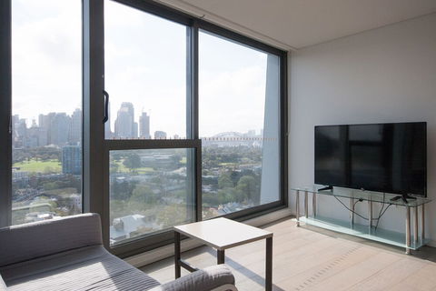 Modern 2 Bedroom Potts Point Apartment - Whitsundays Accommodation 5