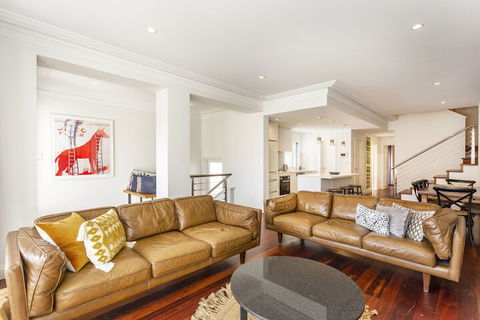 Cottesloe Aqua Retreat - Executive Escapes - Whitsundays Accommodation 1