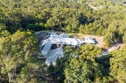 Salt Hinterland Retreat Q Stay - Whitsundays Accommodation 0