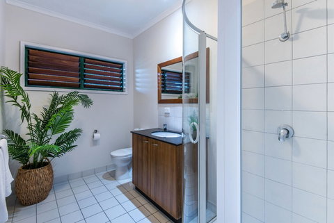 Casuarina 18 Ocean View - Whitsundays Accommodation 4