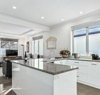 Wellington Street Cottage - Whitsundays Accommodation