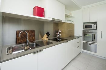 Blue On Blue Apartment 811 - Whitsundays Accommodation 1