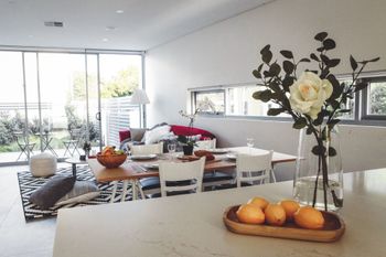 LUXURY 3 BEDROOM APARTMENT SYDNEY - Whitsundays Accommodation 0