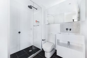 Light Tower Apartment - Whitsundays Accommodation 5