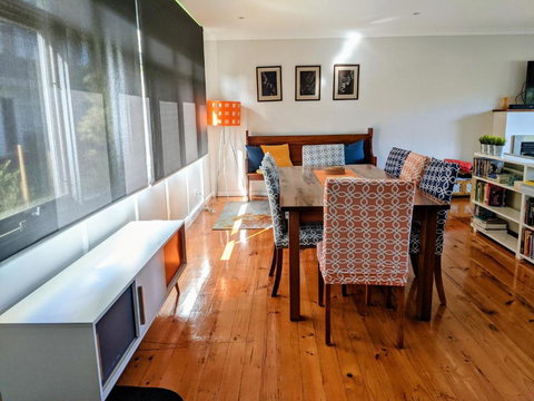 Alices Palace 2 Minute Walk To Lifeguard Patrolled Surf Beach - Whitsundays Accommodation 5