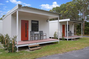 Beaches Of Byron - Whitsundays Accommodation 1