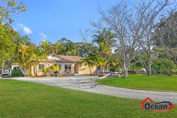 BEACHSIDE HIDEAWAY BONNY HILLS - Whitsundays Accommodation 0