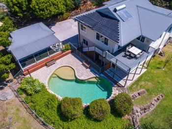 Lugarno House - Whitsundays Accommodation 0