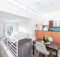 2 Bedroom Balcony Terrace near Kings Cross - Whitsundays Accommodation