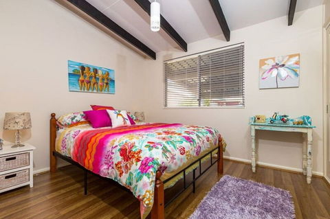 Magical Tomakin Getaway - Whitsundays Accommodation 0