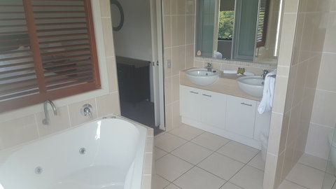 Pier One - Whitsundays Accommodation 4