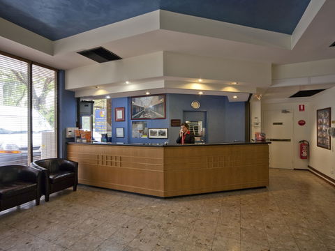 Madison Capital Executive Apartments - Whitsundays Accommodation 3