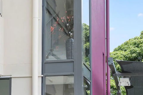 Eden By The Bay - Whitsundays Accommodation 1