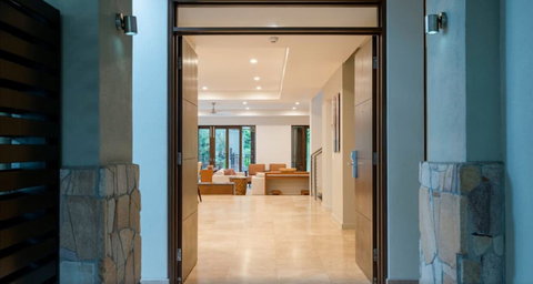 Sea Temple Port Douglas 3 Bedroom Luxury Villa - Whitsundays Accommodation 5