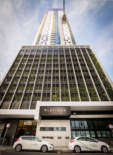 Southbank Platinum Tower Apartment - Whitsundays Accommodation 0