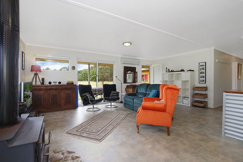 Feathertop Views And Dorm - Whitsundays Accommodation 6