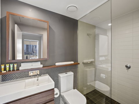 Lucid Living Brisbane - Whitsundays Accommodation 5