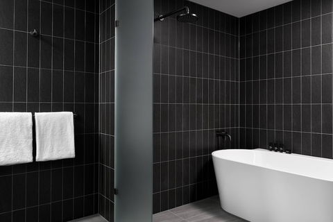 Midnight Hotel, Autograph Collection - Whitsundays Accommodation 4