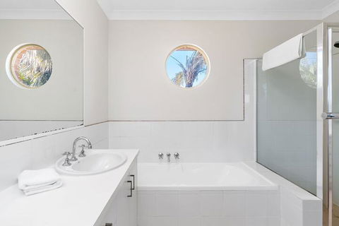 Bayside Court Apartments - Whitsundays Accommodation 7