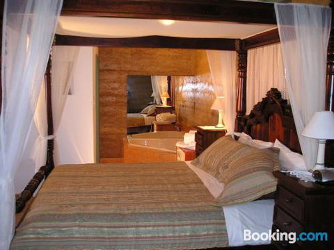 Corinium Roman Villa - Whitsundays Accommodation 3