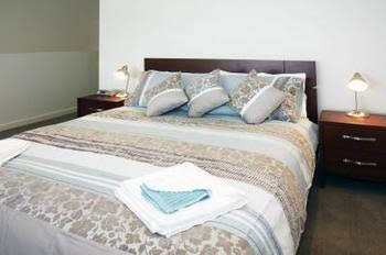 Harbour Views - Whitsundays Accommodation 0