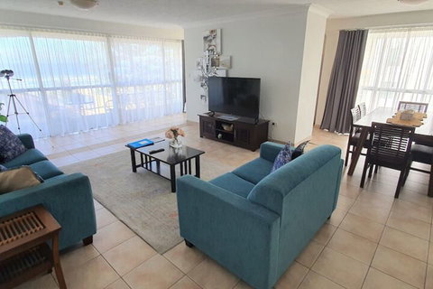 Surfers Chalet - Whitsundays Accommodation 4