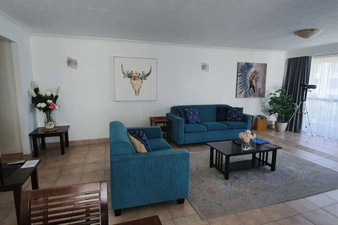 Surfers Chalet - Whitsundays Accommodation 5