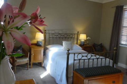 The Globe Inn - Whitsundays Accommodation 0