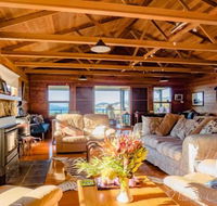 Palana Beach House - Whitsundays Accommodation