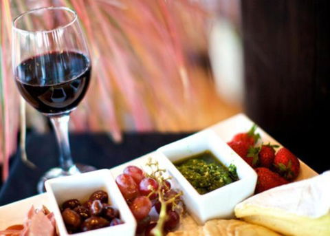 Oceanview Estate Vineyard Cottages - Whitsundays Accommodation 1