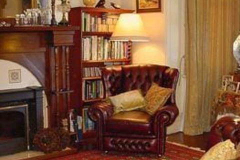 Ford House Retreat - Whitsundays Accommodation 2