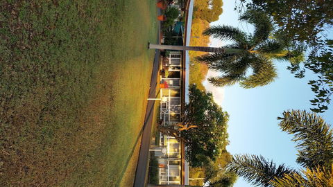 Ocean View Motel Bowen - Whitsundays Accommodation 1