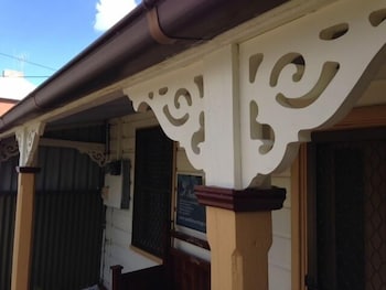 A Settler's Cottage - Whitsundays Accommodation 0