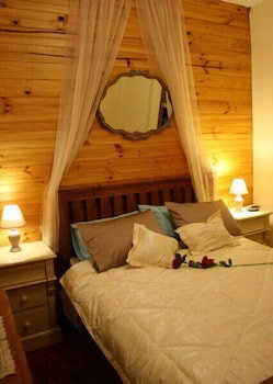 A Settler's Cottage - Whitsundays Accommodation 6