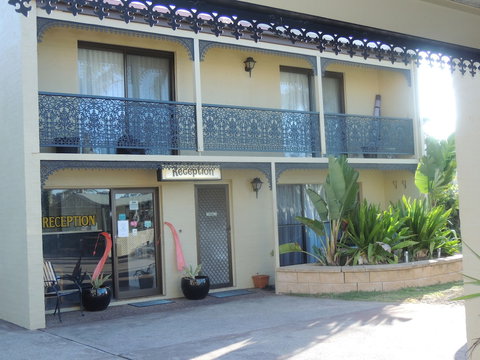 Argyle Terrace Motor Inn - Whitsundays Accommodation 1