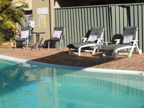 Argyle Terrace Motor Inn - Whitsundays Accommodation 3
