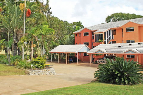 Rainbow Sands Resort - Whitsundays Accommodation 1