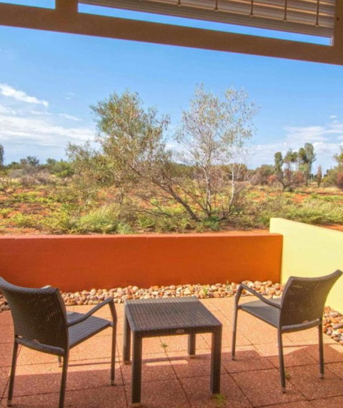 Desert Gardens Hotel - Whitsundays Accommodation 3