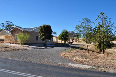 Lambert Estate Retreat - Whitsundays Accommodation 3