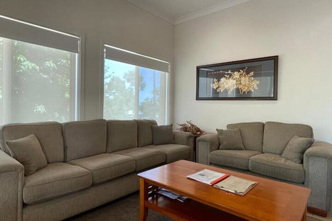 Lambert Estate Retreat - Whitsundays Accommodation 4